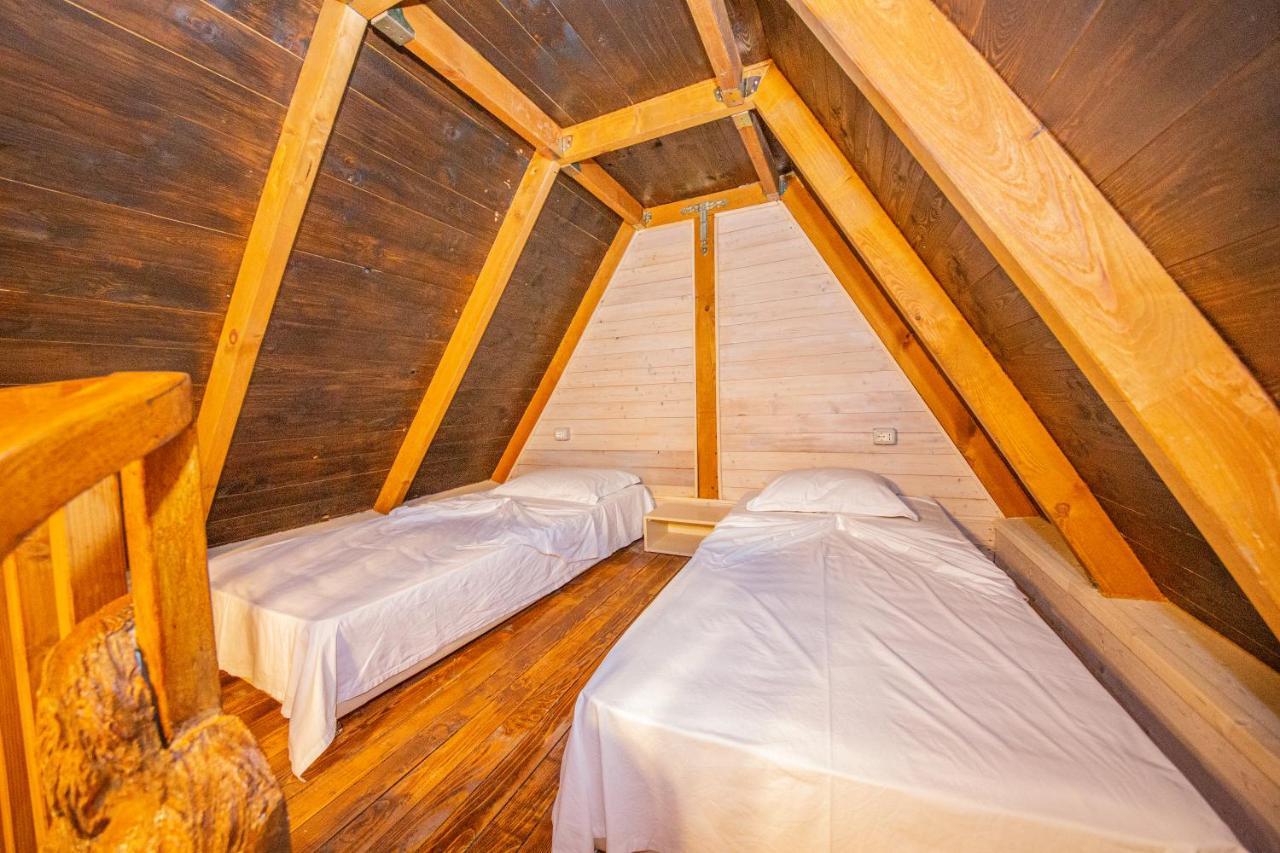 Hotel Legjenda Шкодер Экстерьер фото