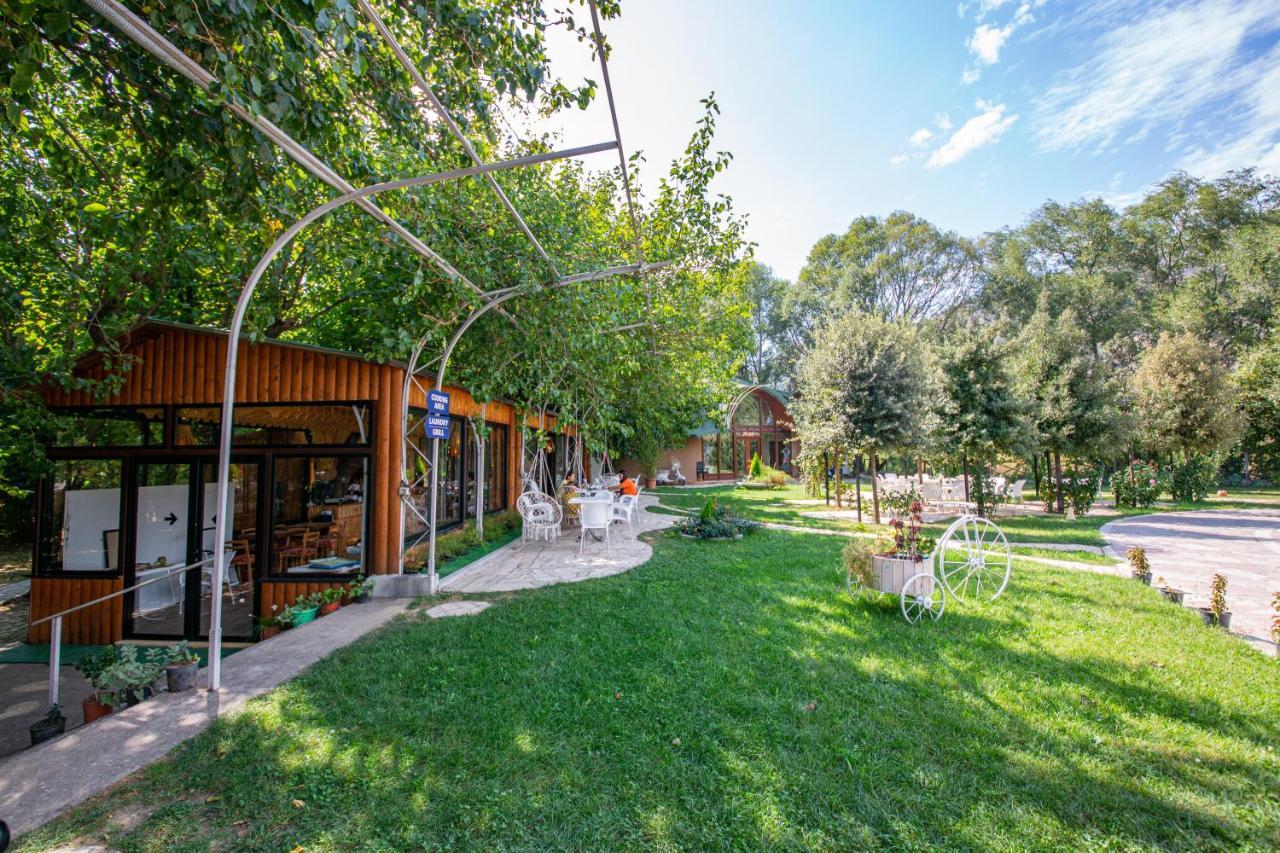 Hotel Legjenda Шкодер Экстерьер фото